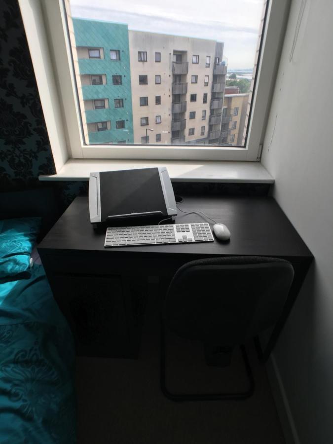 Luxury 2 Bed Penthouse Apartment Near Station London Ngoại thất bức ảnh